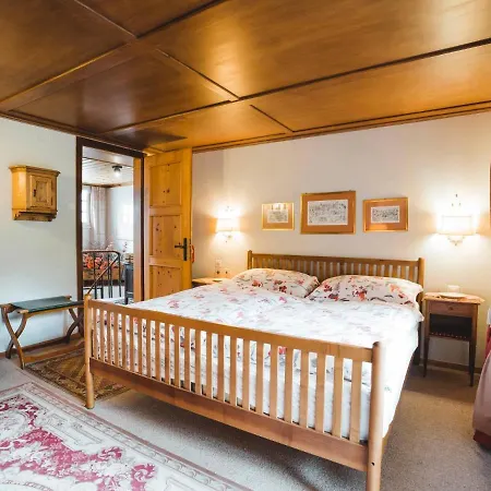 Appartement Chalet Turquino 1958- Upper Three Floor Apartment 