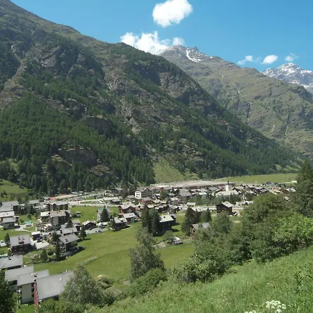 Chalet Turquino 1958- Upper Three Floor Apartment 