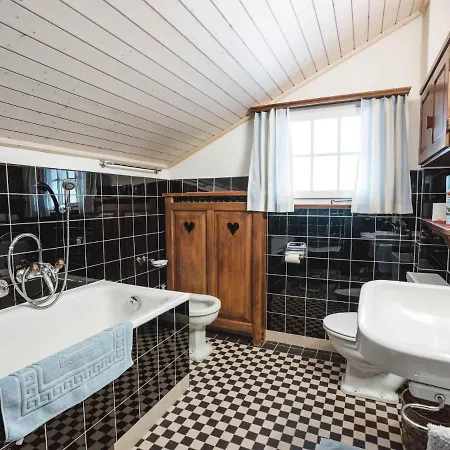 Chalet Turquino 1958- Upper Three Floor Apartment 