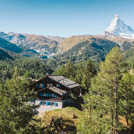 Chalet Turquino 1958- Upper Three Floor Apartment 