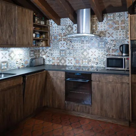 Chalet Turquino 1958- Upper Three Floor Apartment 